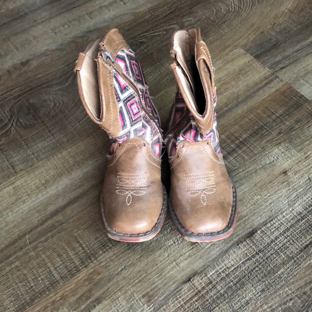 Roper toddler size 6 square toe boots.